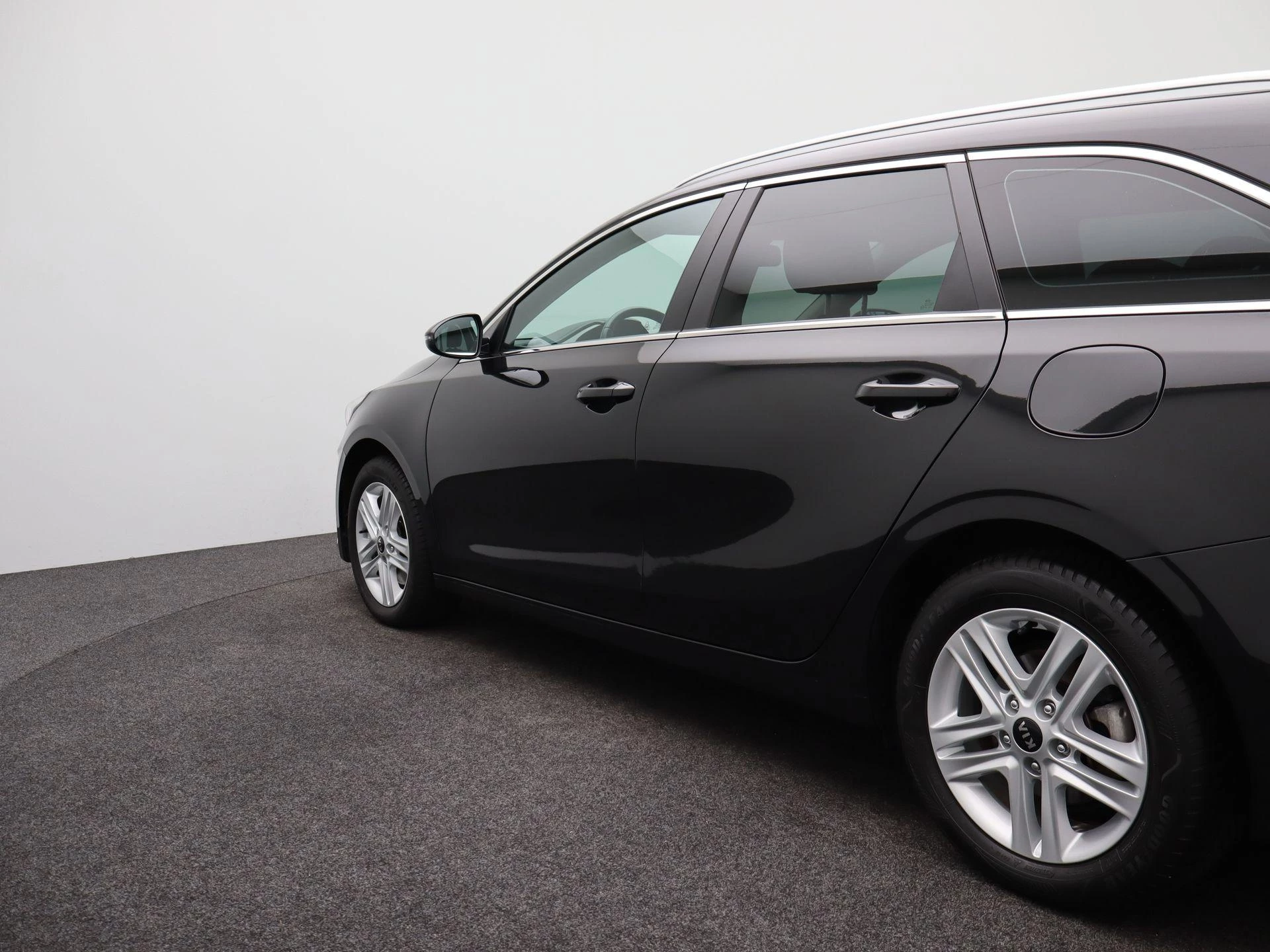 Kia-Ceed Sportswagon-image-23