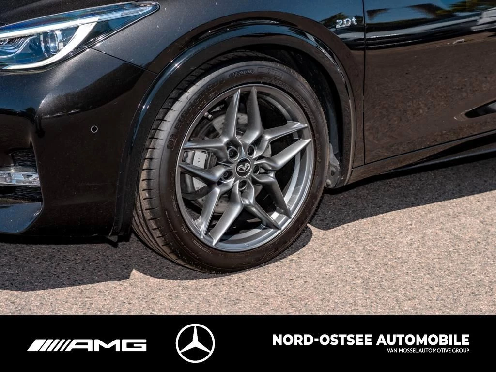 Infiniti Q30 2.0t SPORT AWD TEMPOMAT LED SHZ