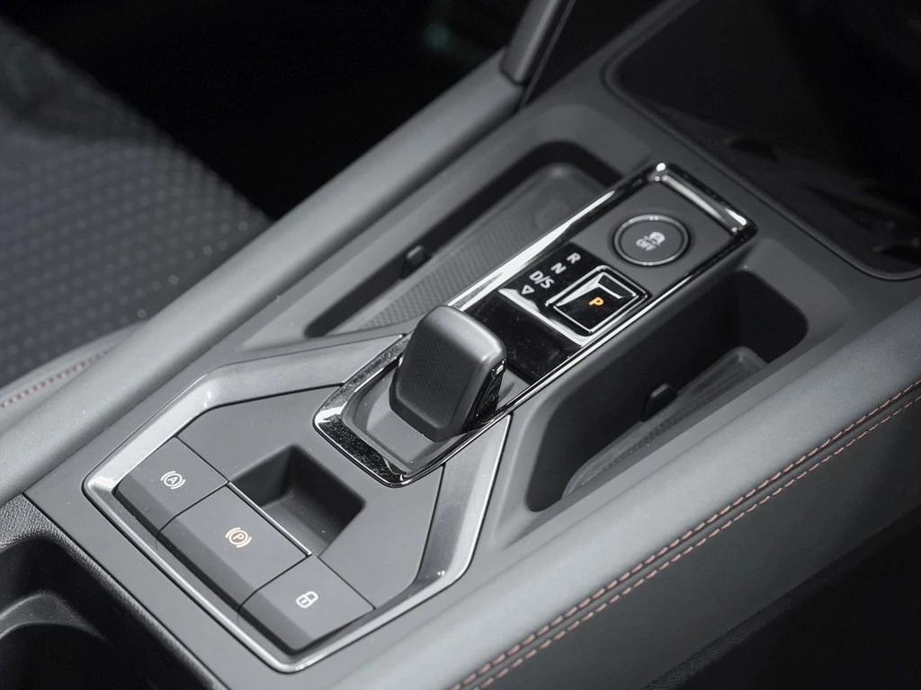 CUPRA Leon 2.0 TSI DSG VZ Extreme Navi/Pano/RFK/DCC