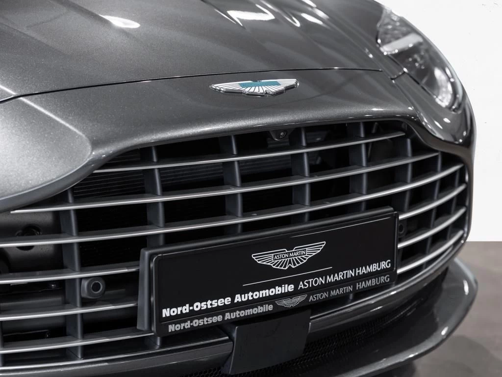 Aston Martin DB12 Coupe Bowers & Wilkins