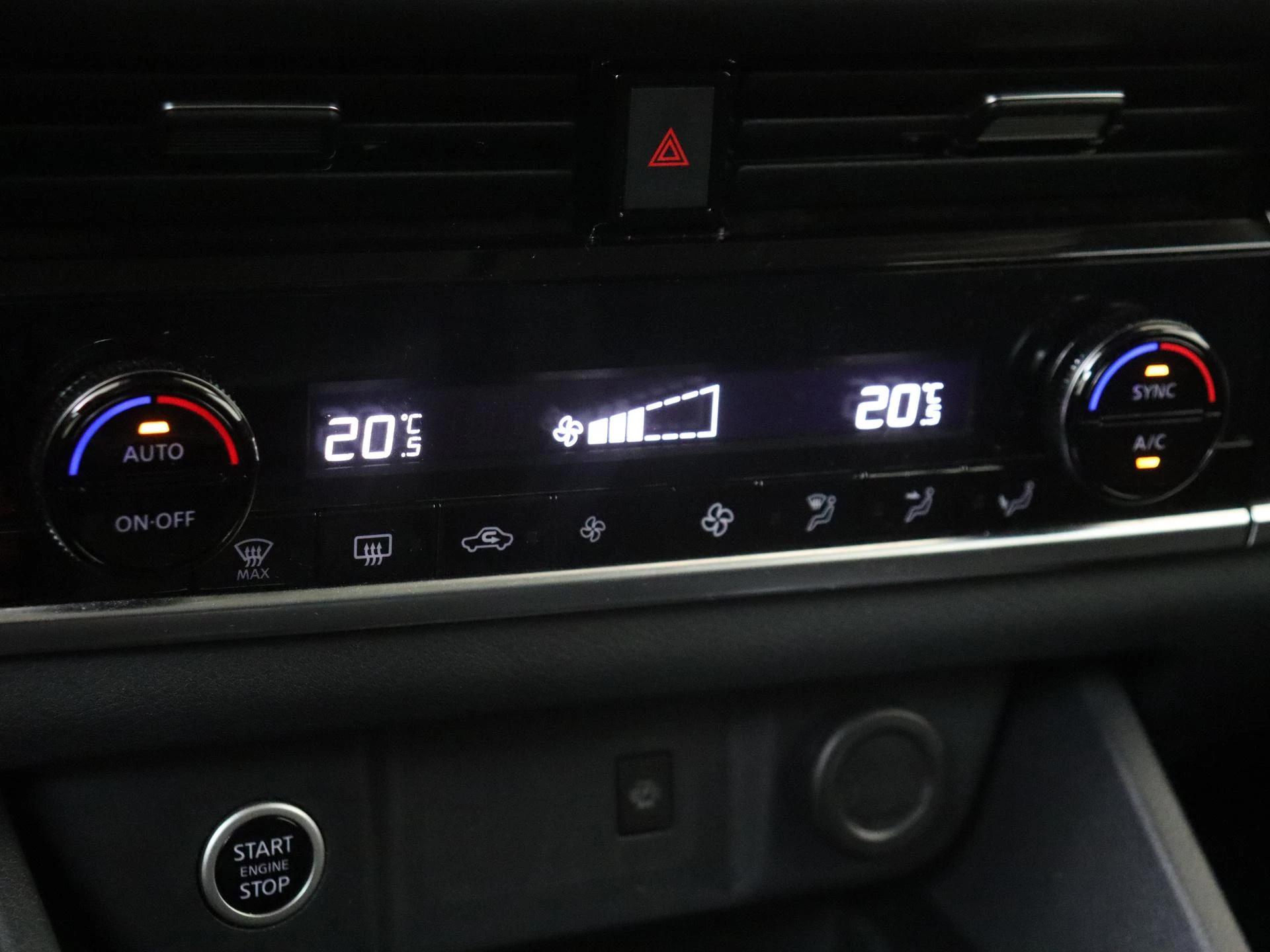 Nissan-QASHQAI-image-20