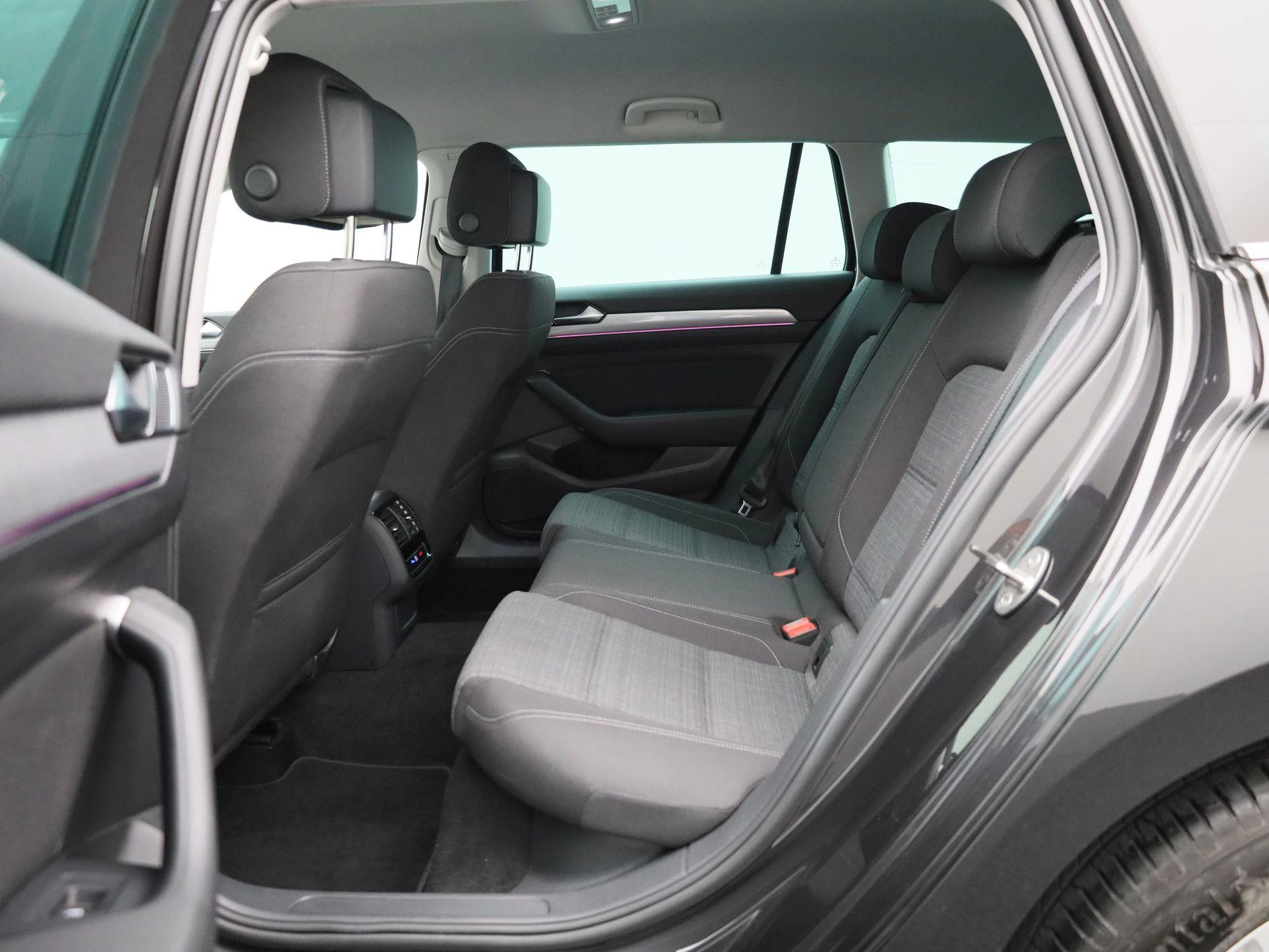 Volkswagen Passat Variant 2.0 TDI 90kW DSG Elegance Business