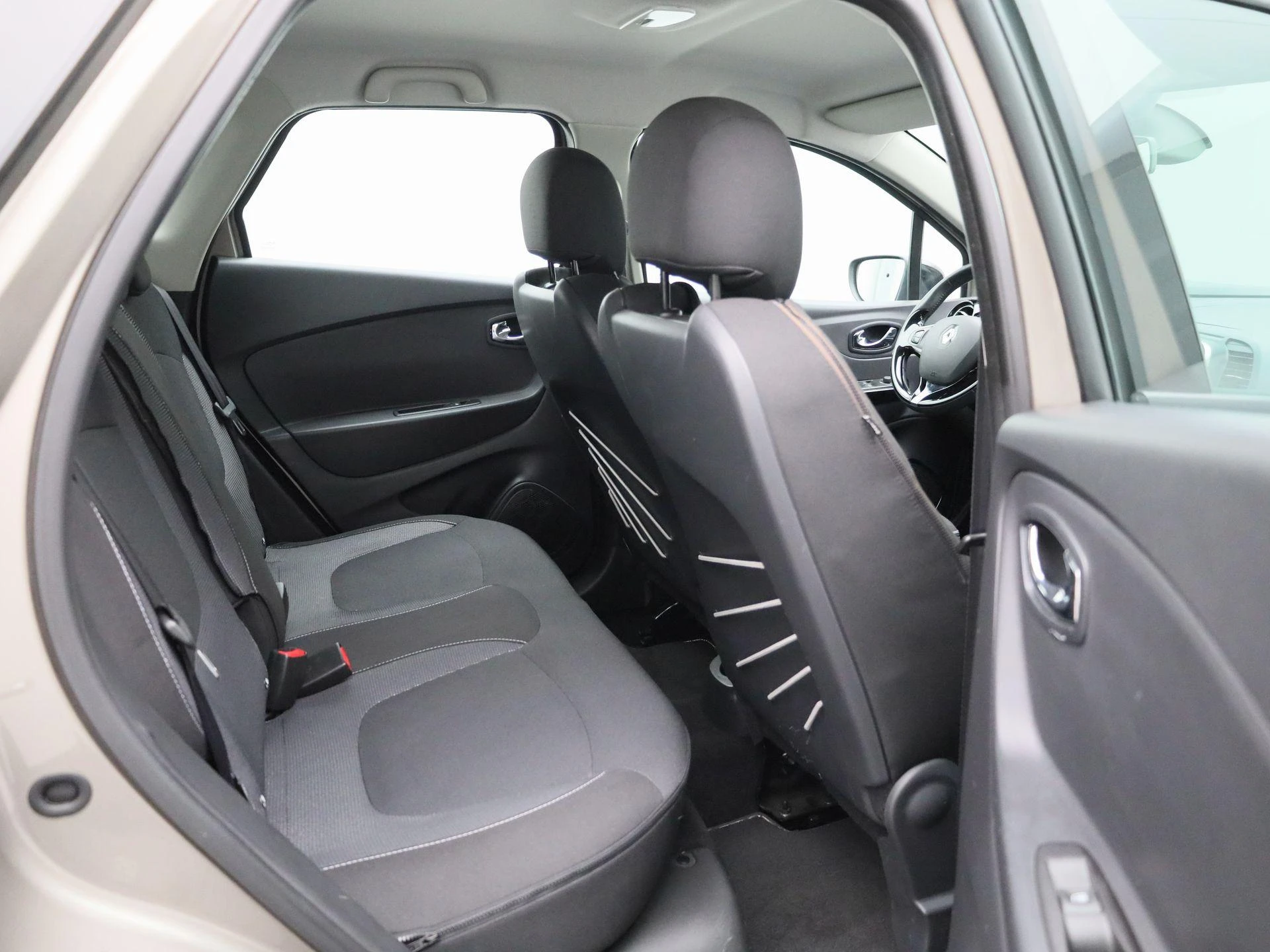 Renault-Captur-image-33
