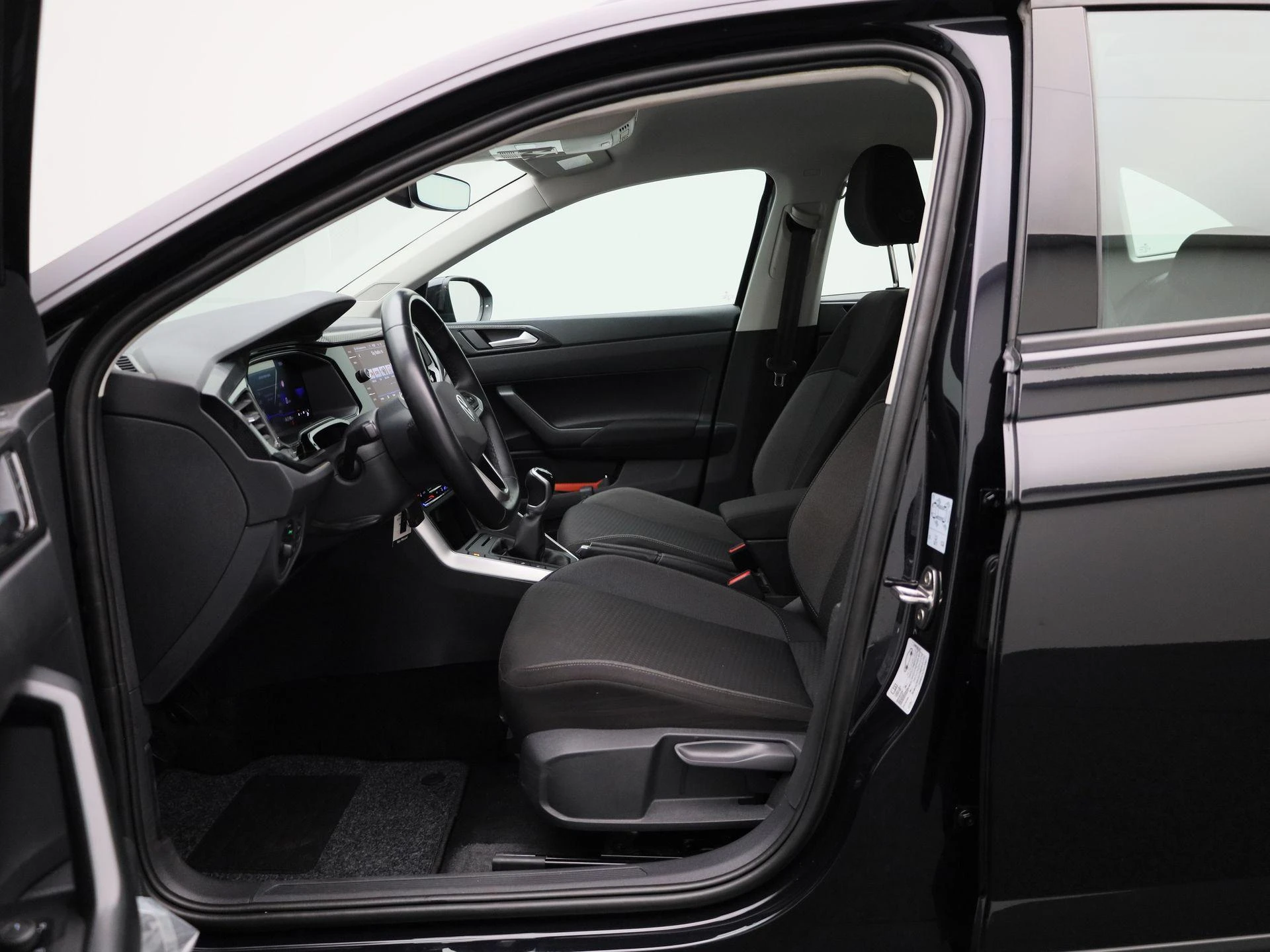 Volkswagen-Taigo-image-8