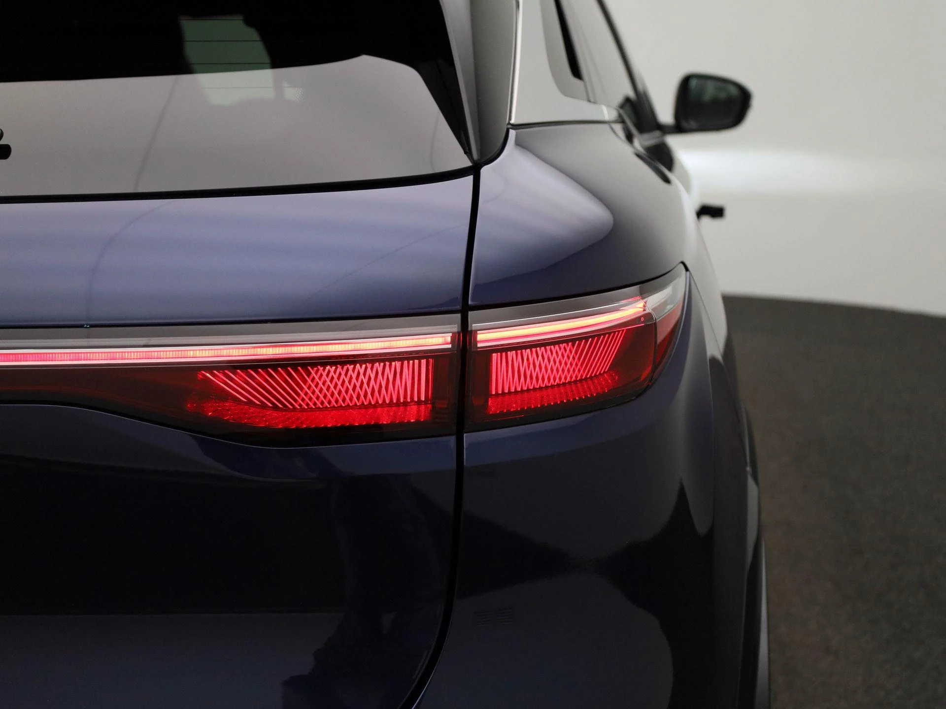 Renault-Megane E-Tech-image-36