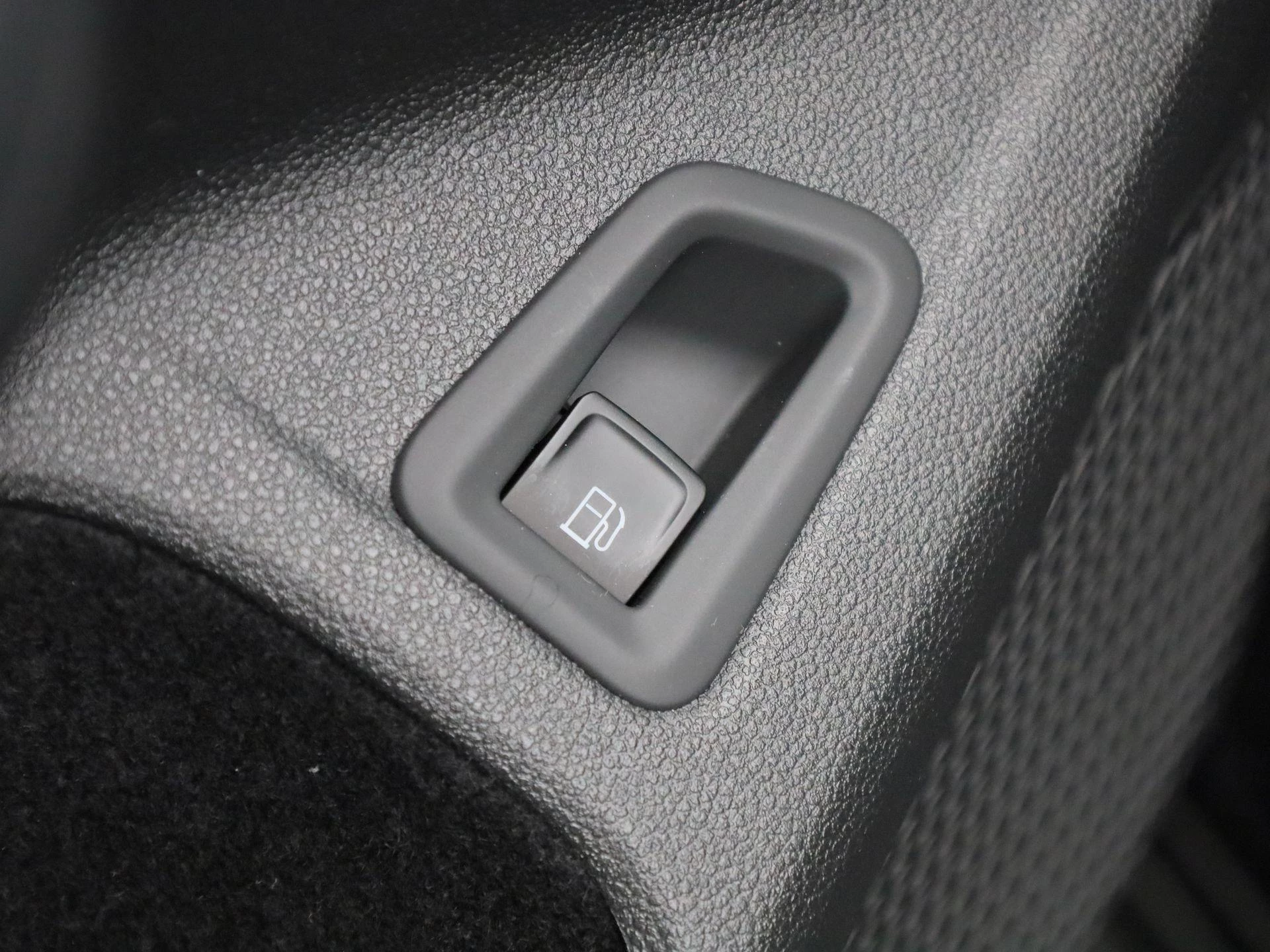 Volkswagen-Golf-image-40
