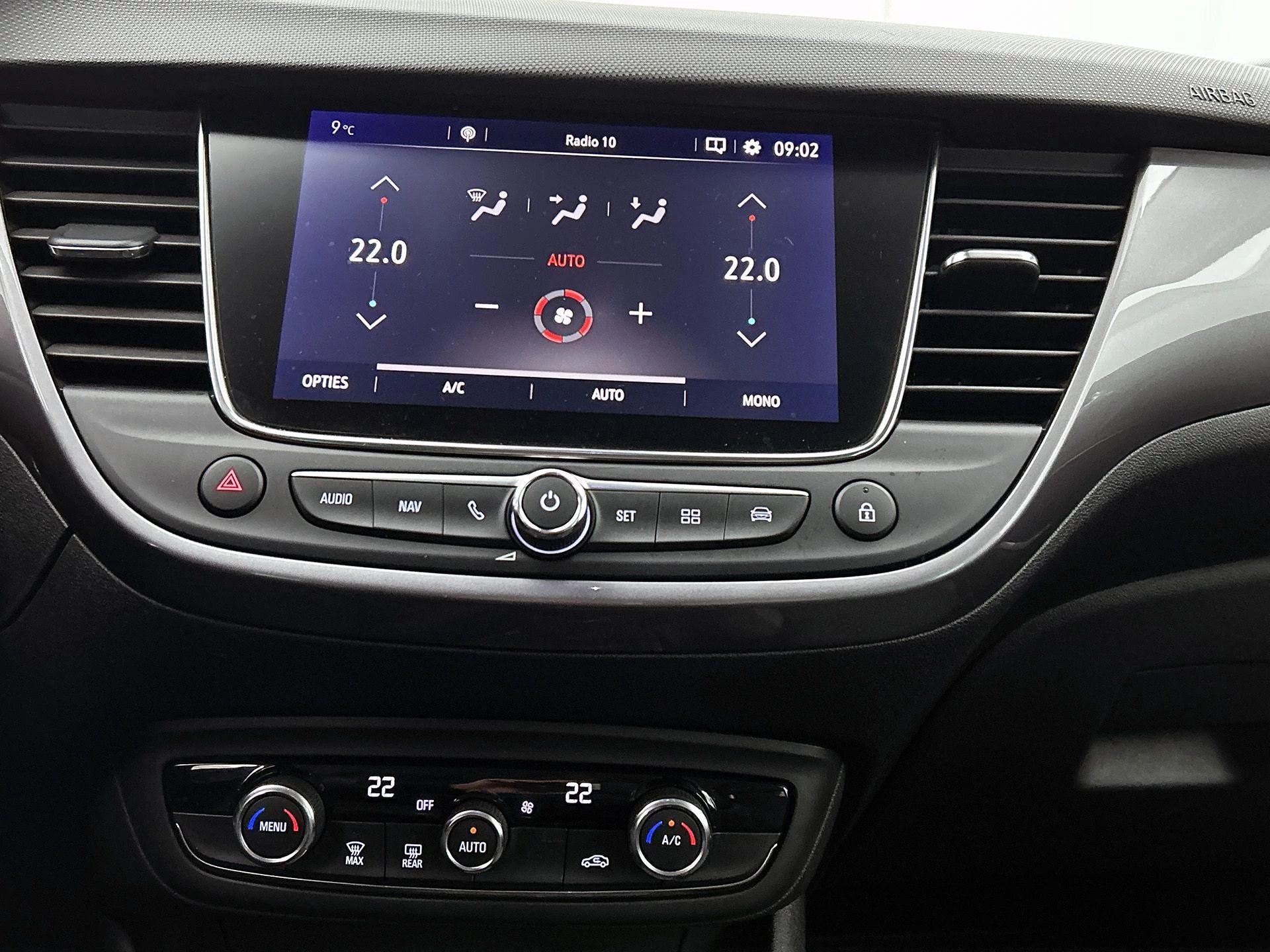 Opel-Crossland X-image-22
