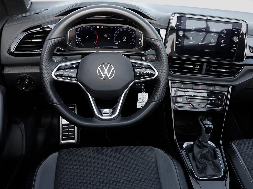 Volkswagen-T-Roc-image-11