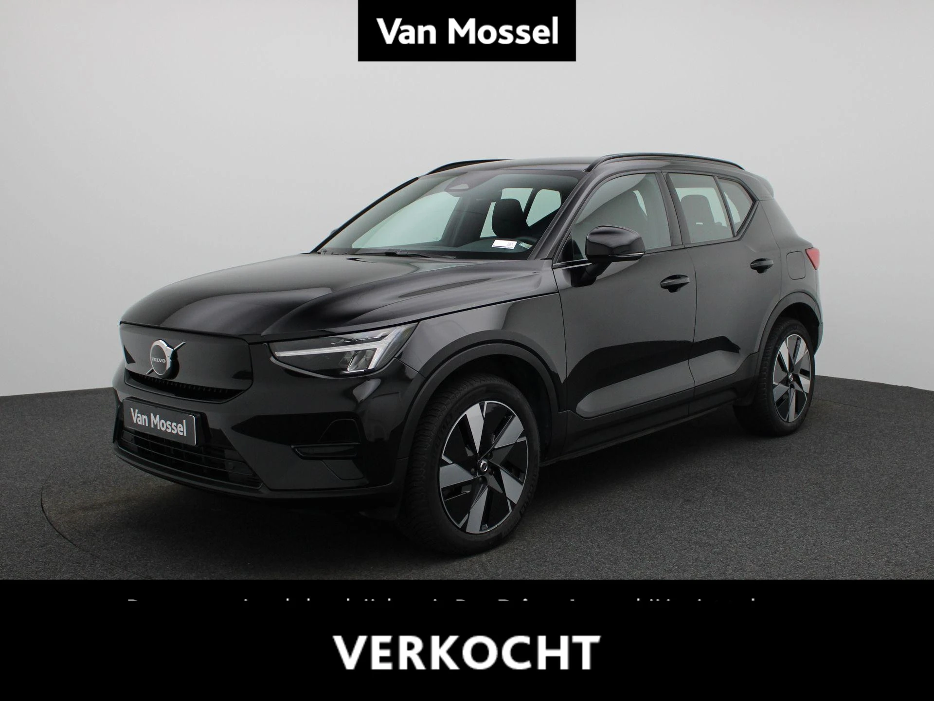 Volvo-EX40-image-0
