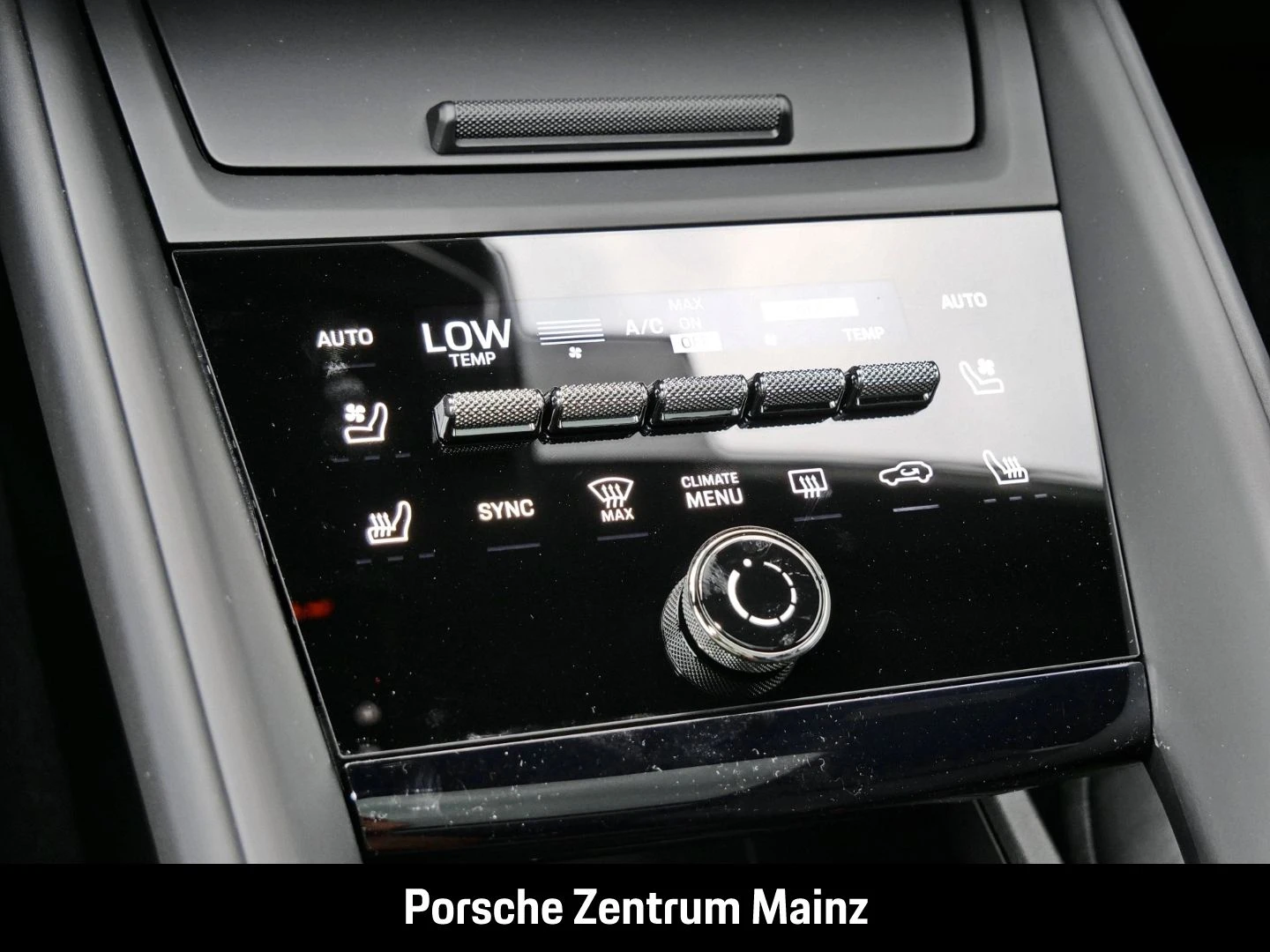 Porsche-Macan-image-22