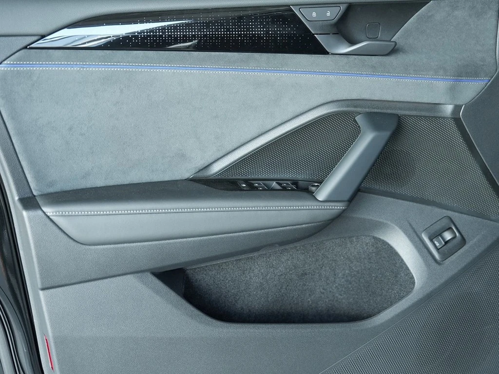 Volkswagen-Tiguan-image-15