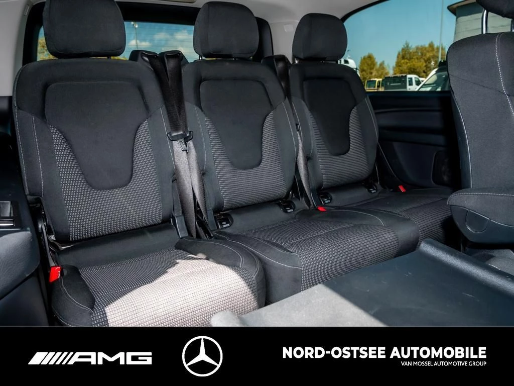 Mercedes-Benz V-Klasse 300 MBUX AHK LED 2x SCHIEBETÜR KAMERA TEMPOMAT