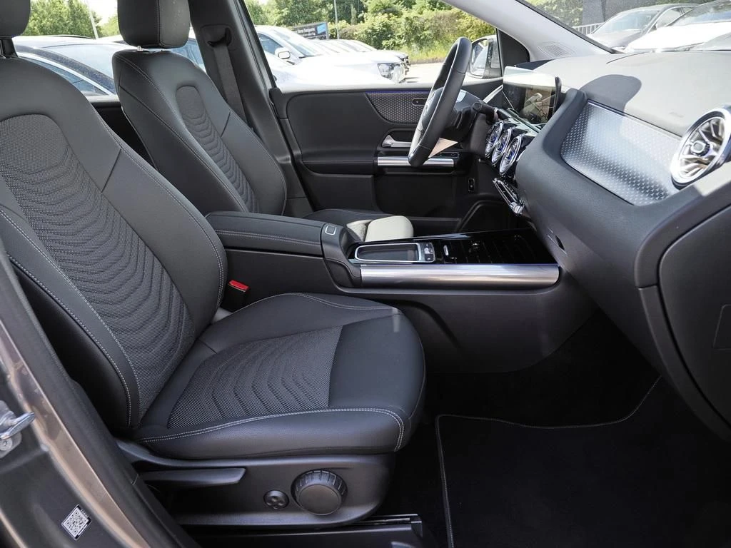 Mercedes-Benz-B-Klasse 200-image-9