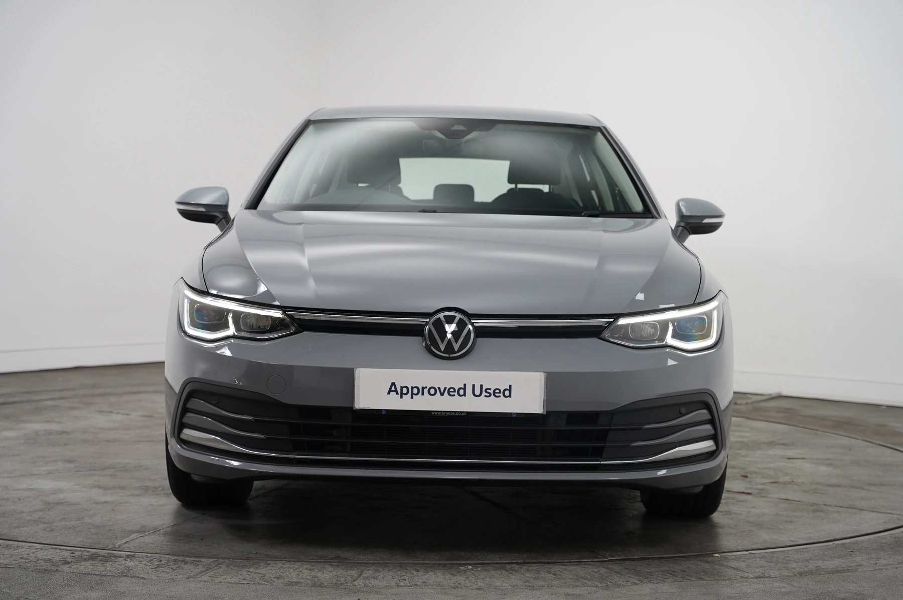 Volkswagen-Golf-image-6