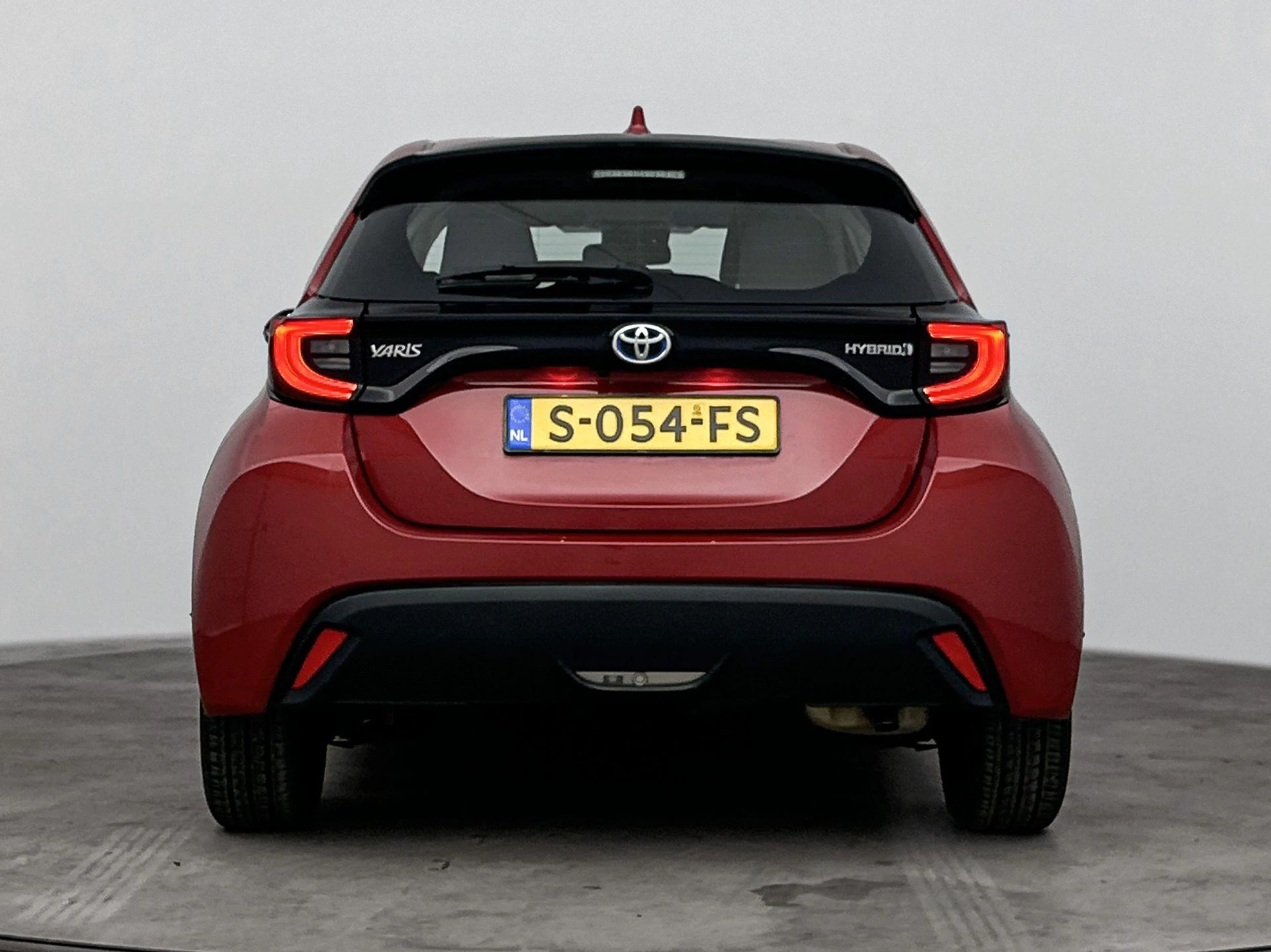 Toyota-Yaris-image-2