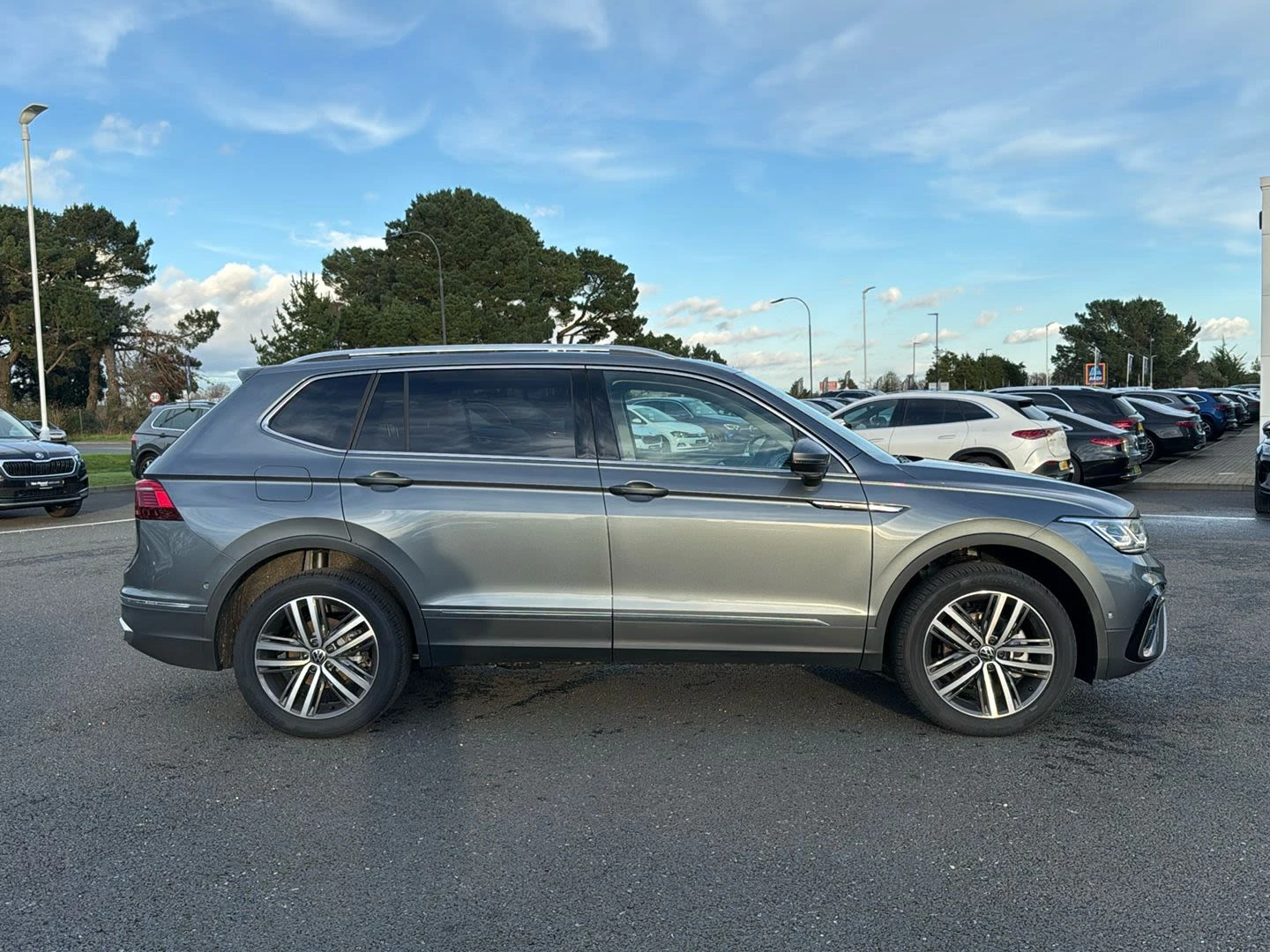 Volkswagen Tiguan Allspace 2.0 TSI 4Motion Elegance 5dr DSG