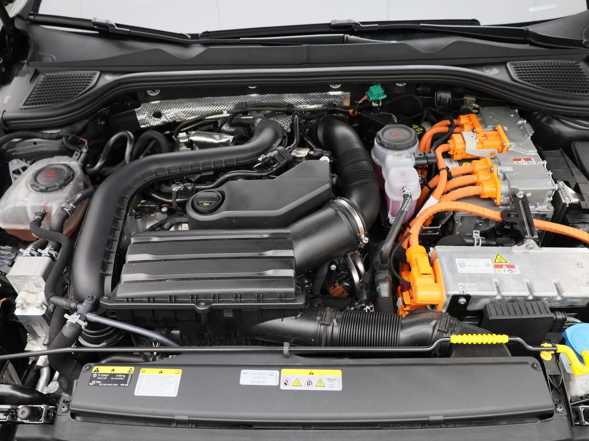 Volkswagen-Golf-image-41