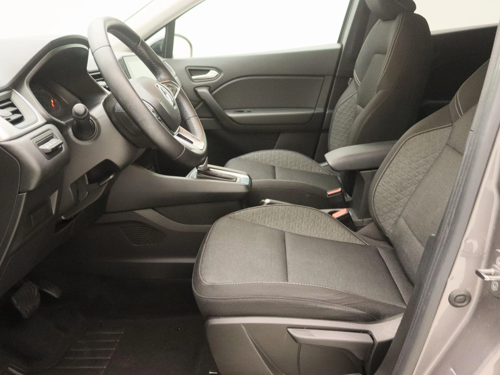 Renault-Captur-image-11