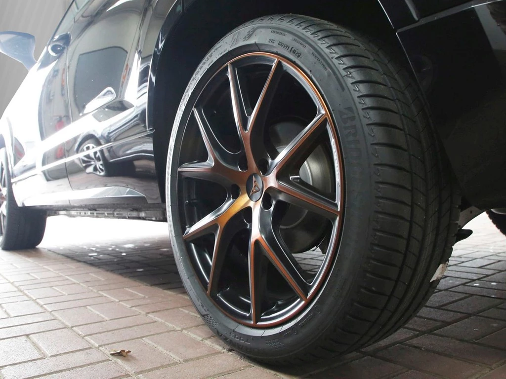 CUPRA Ateca 2.0 TSI UPE 55.760 4Drive 19" Assist Busi+