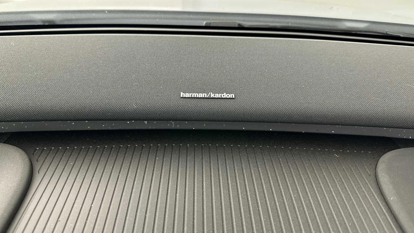 Volvo-EX30-image-18