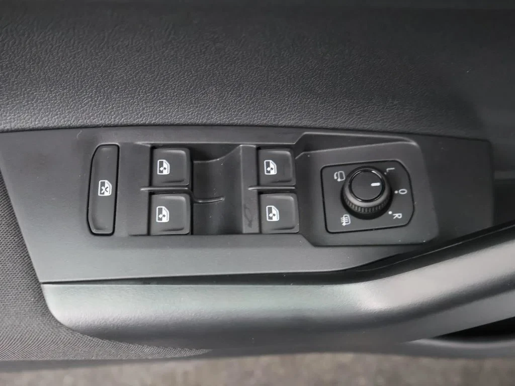 Volkswagen-Taigo-image-16