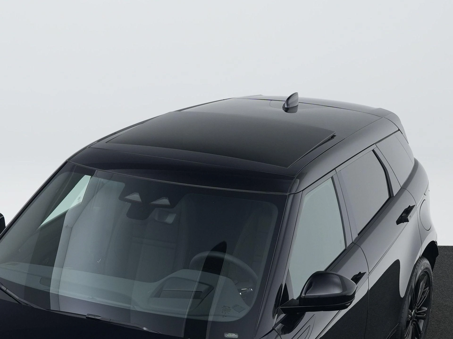 Land Rover-Range Rover Evoque-image-12