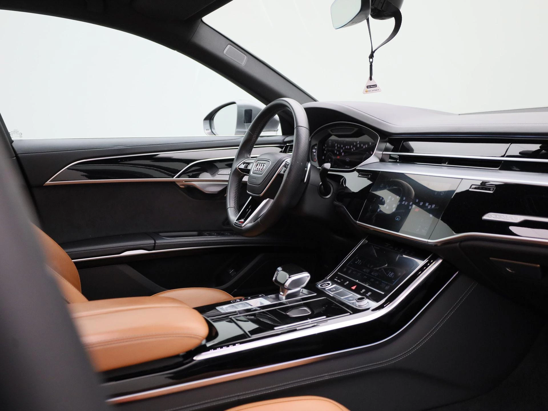 Audi A8 60 TFSI e quattro