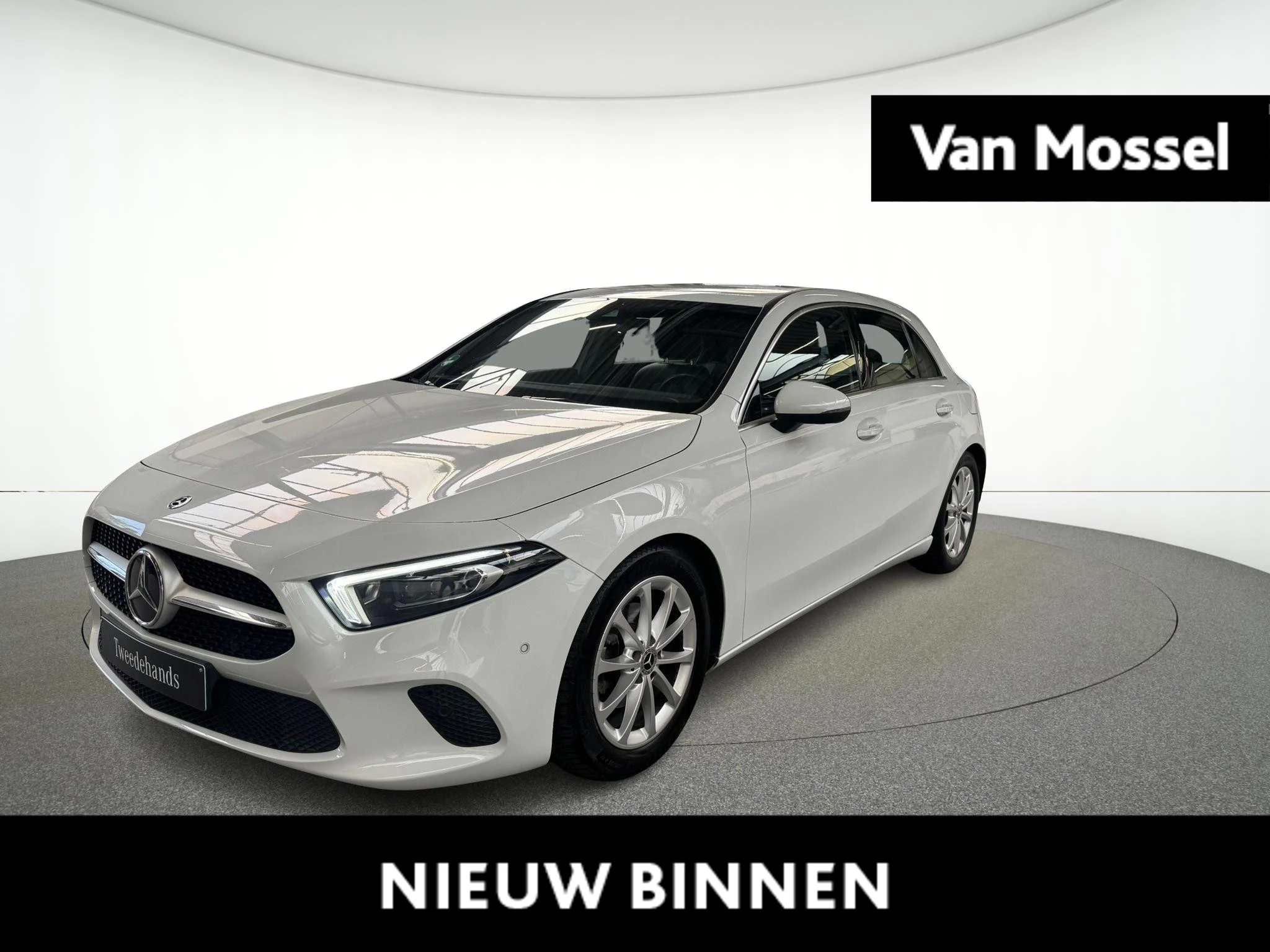 Mercedes-Benz-A-Klasse-image-0