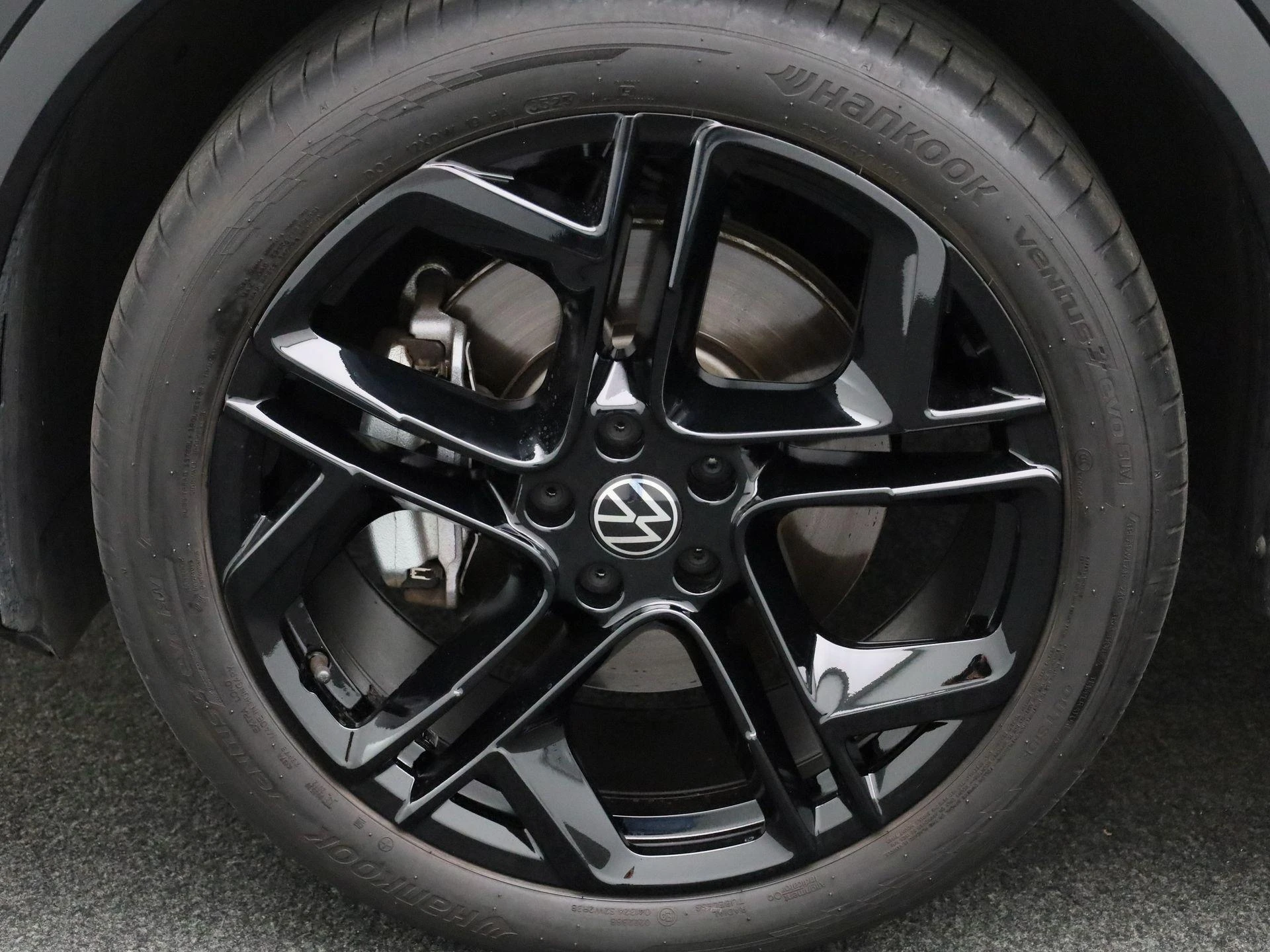 Volkswagen Tiguan 1.5 eHybrid R-Line Edition 204 PK|