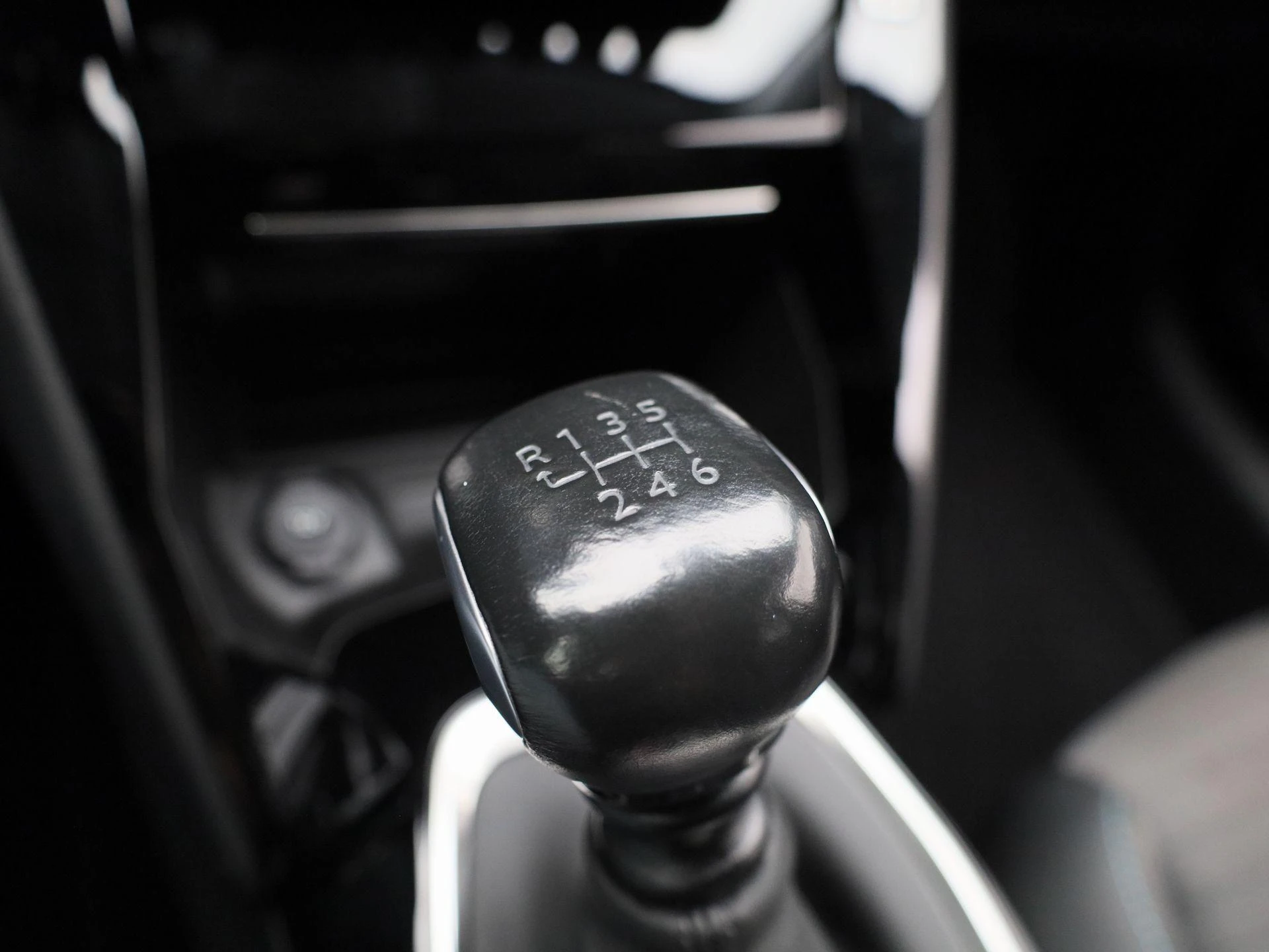 Peugeot-208-image-22