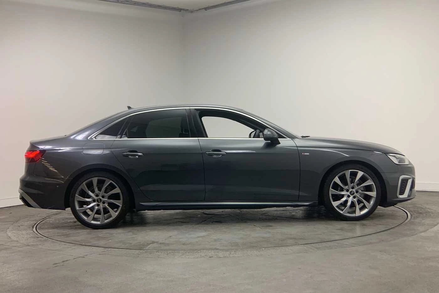 Audi-A4-image-3