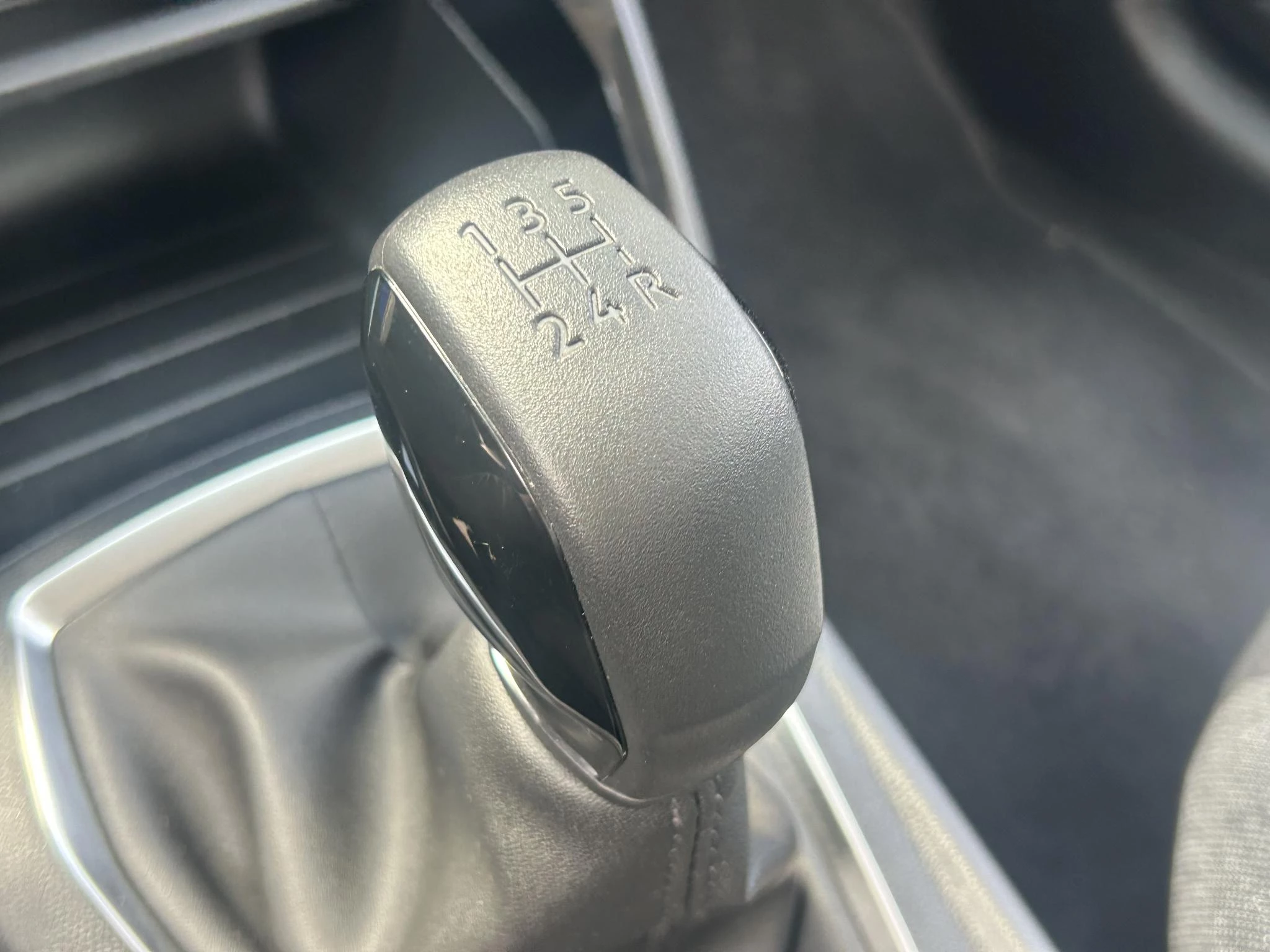 Peugeot-208-image-16
