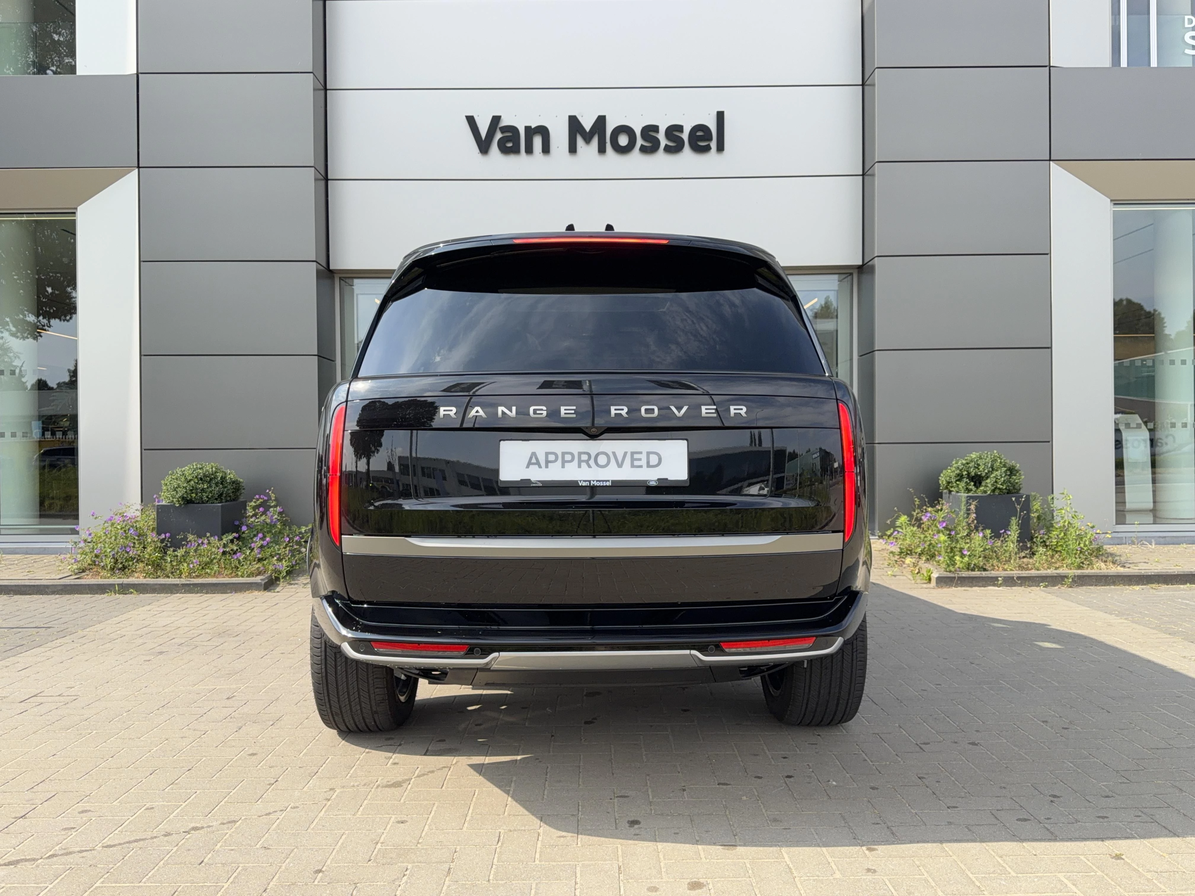 Land Rover Range Rover SWB P460e SE AWD Auto. 26MY