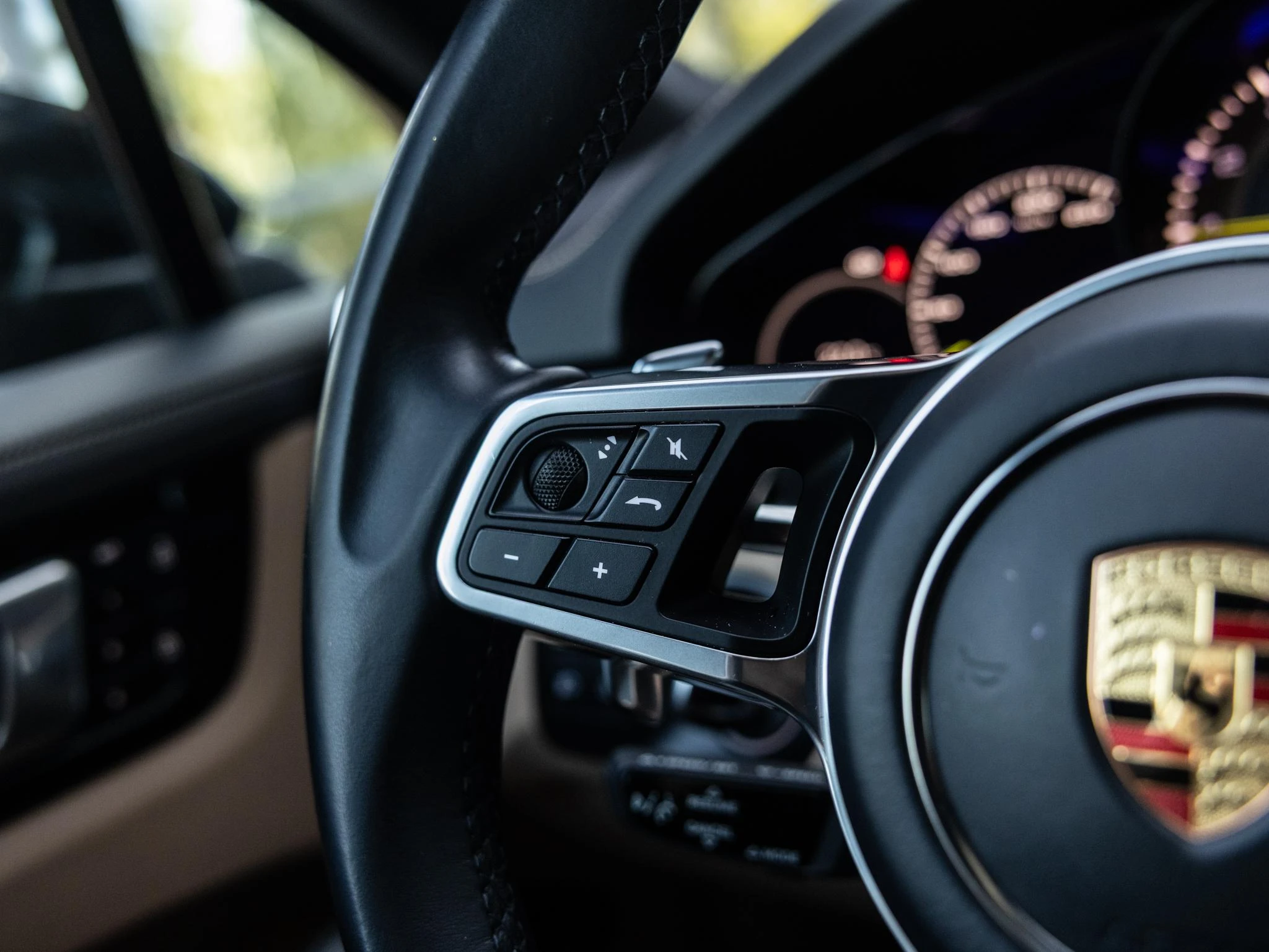 Porsche-Cayenne-image-48