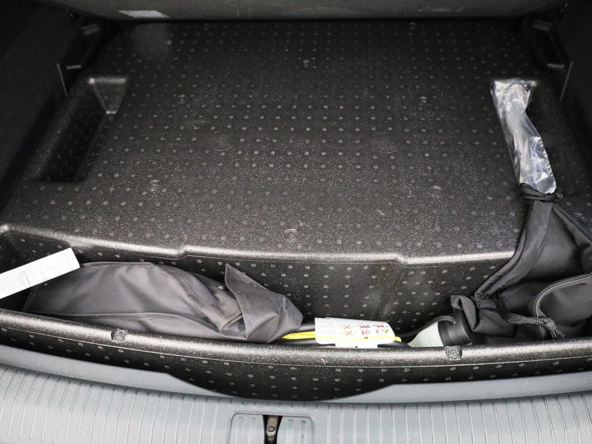 Volkswagen-Tiguan-image-12
