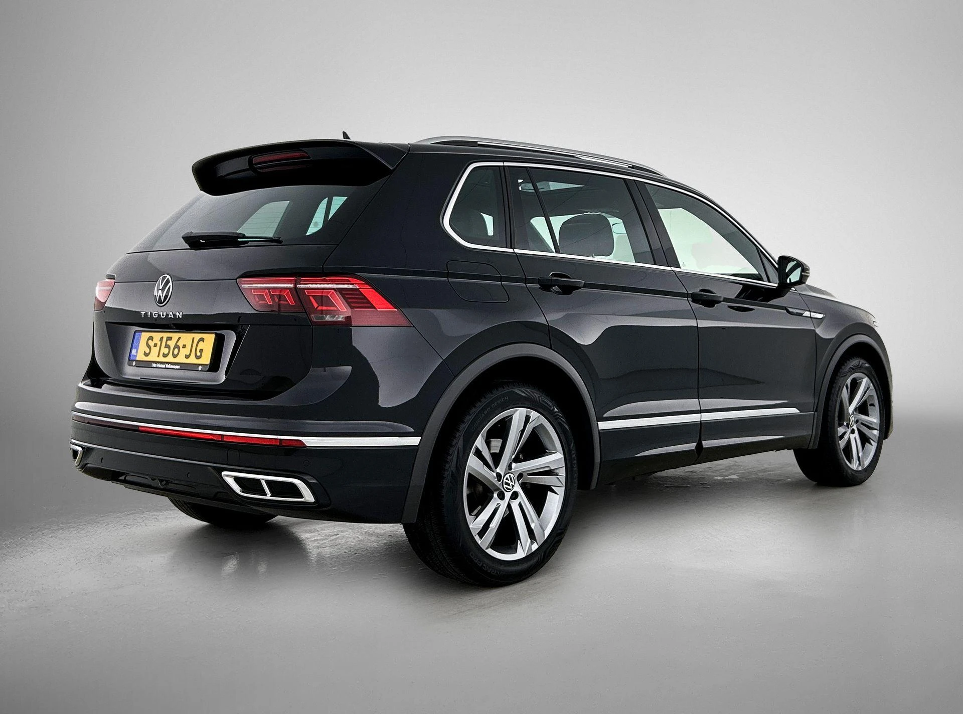 Volkswagen-Tiguan-image-3