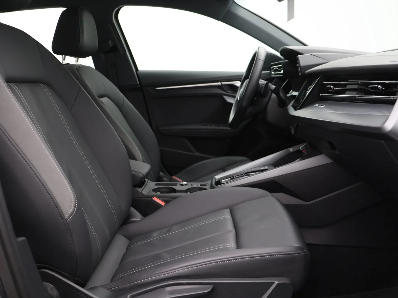Audi A3 Sportback Audi A3 Sportback 30TFSI 116PK *AUTOMAAT*LEDER*NAVI*APP-CONNECT*ACC*LANE-ASSIST*...*
