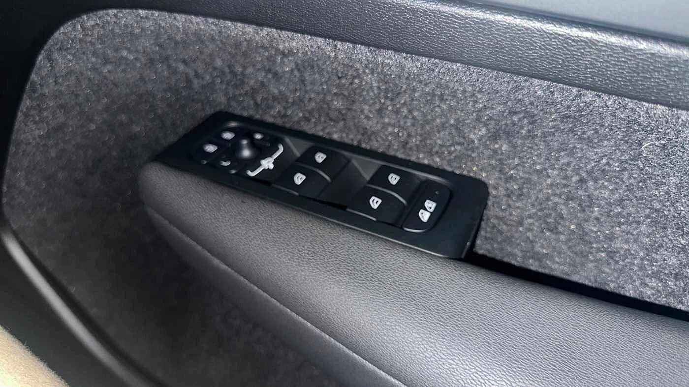 Volvo-XC40-image-24