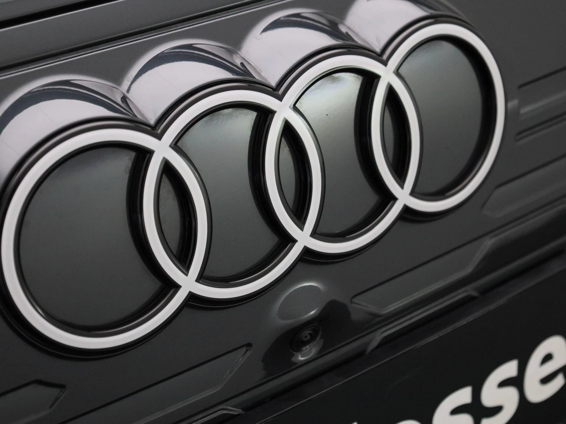 Audi-Q6 e-tron-image-41