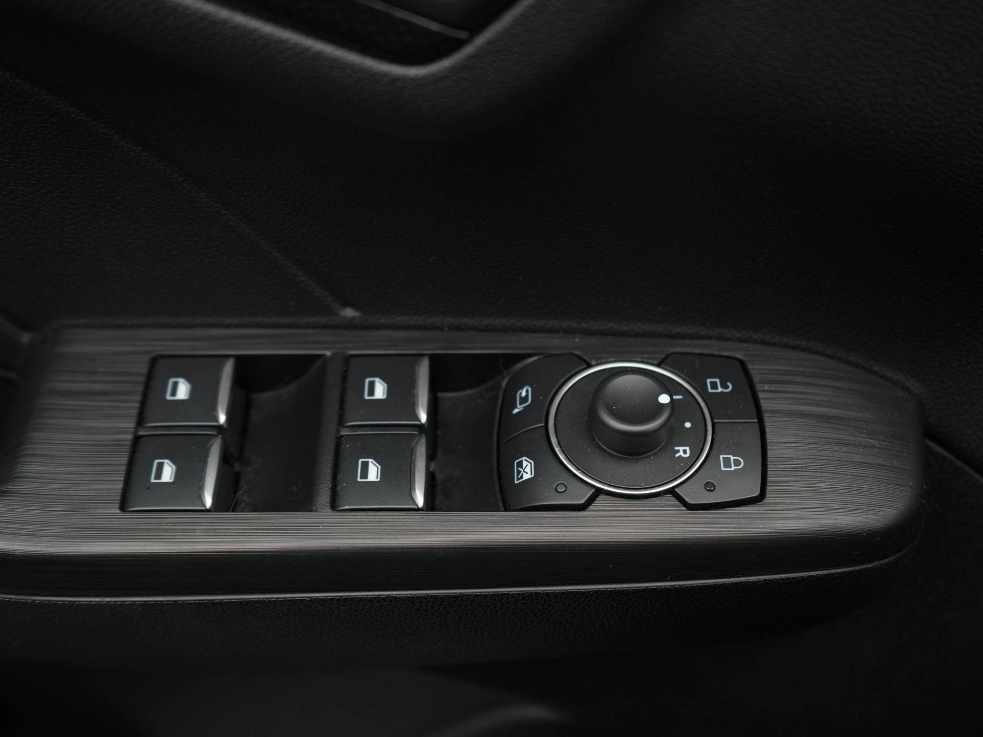 Ford-Kuga-image-29