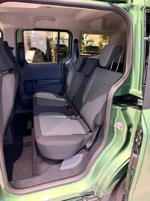 Ford-Tourneo Courier-image-8