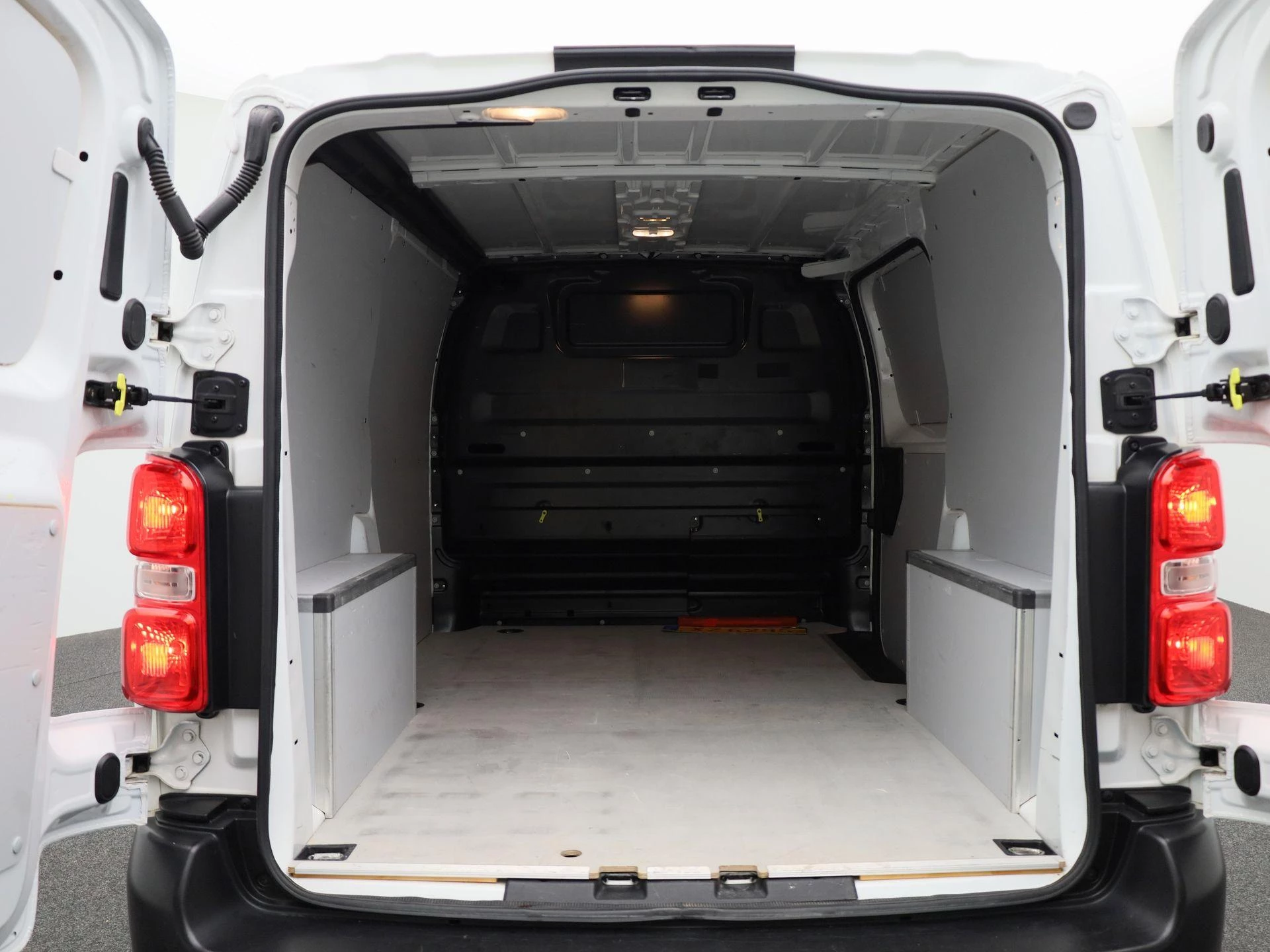 Citroën Jumpy M 1.5 BlueHDi 120 S&S MAN6 Club