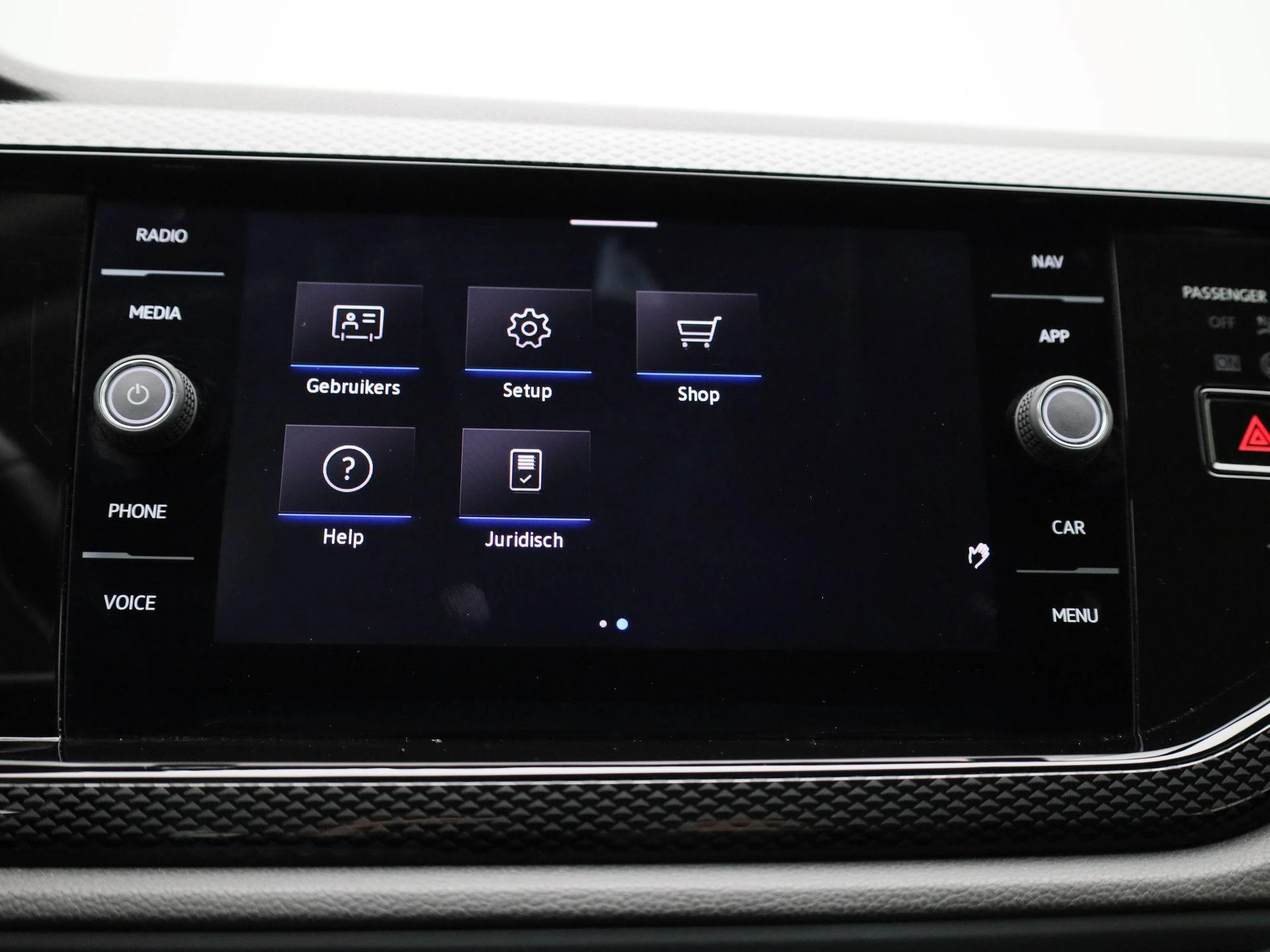 Volkswagen-Polo-image-22
