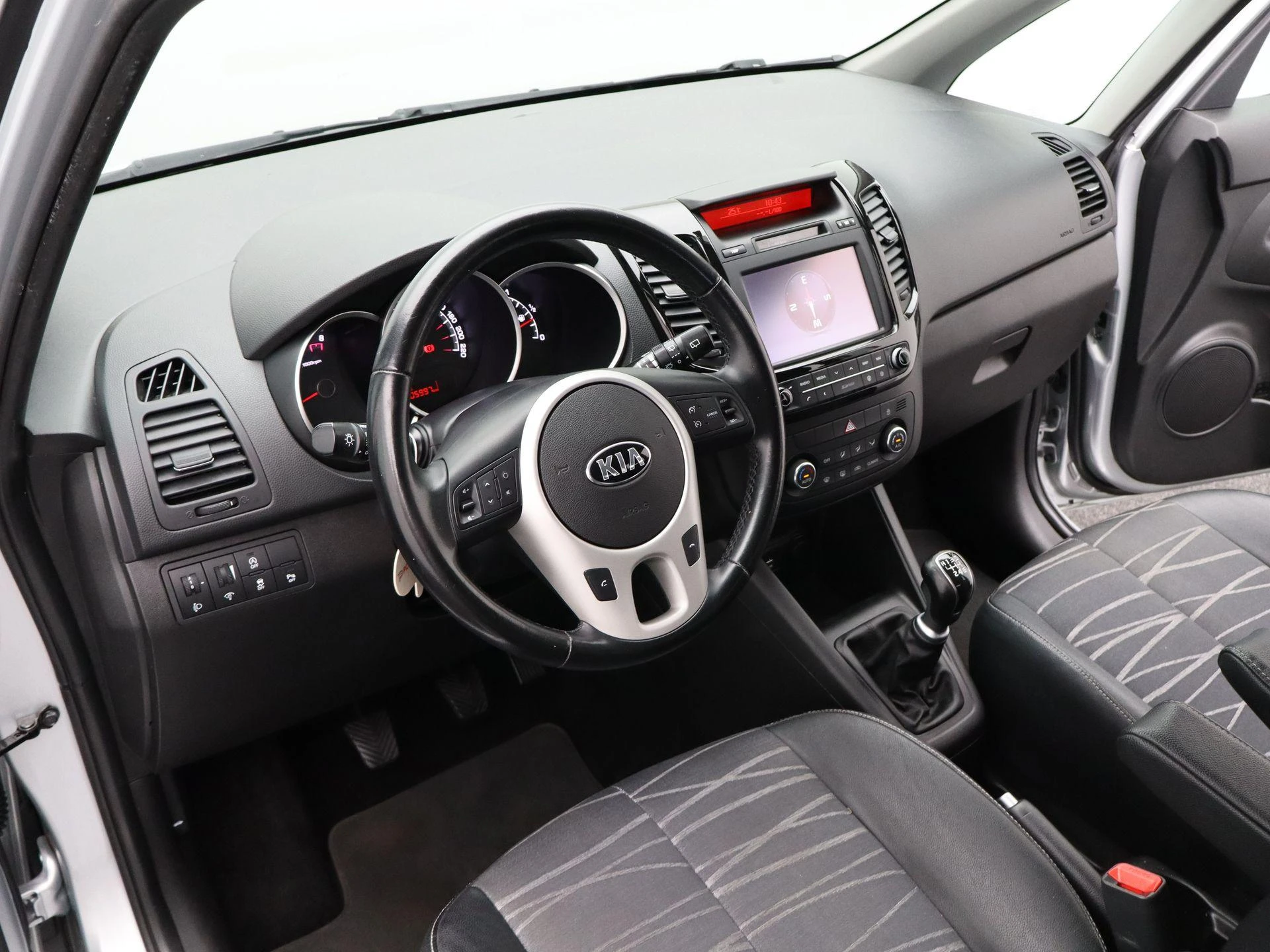 Kia-Venga-image-28
