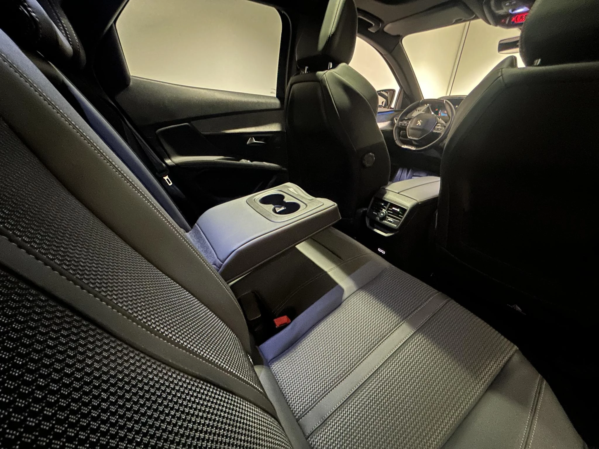 Peugeot 3008 1.6 HYbrid 225 GT