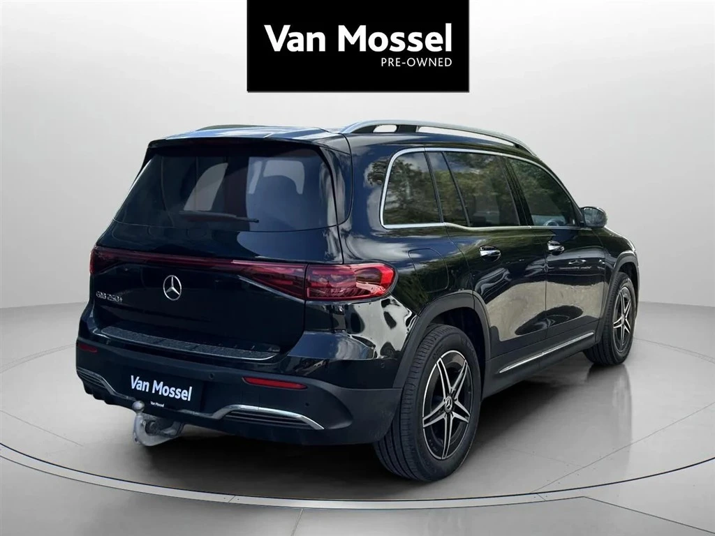 Mercedes-Benz-EQB-image-4