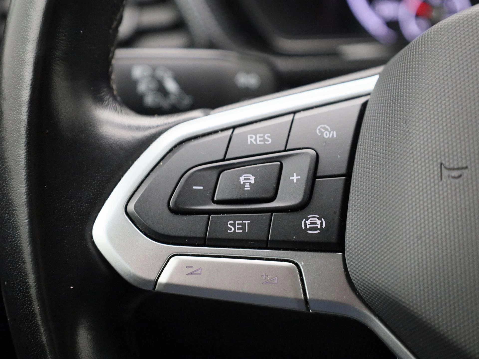 Volkswagen-T-Cross-image-18