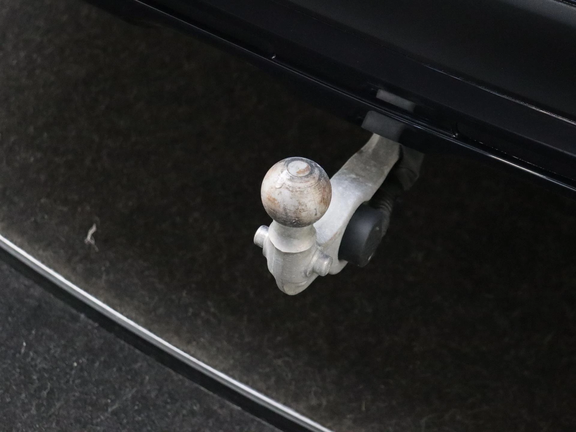 Mercedes-Benz-GLC-image-31