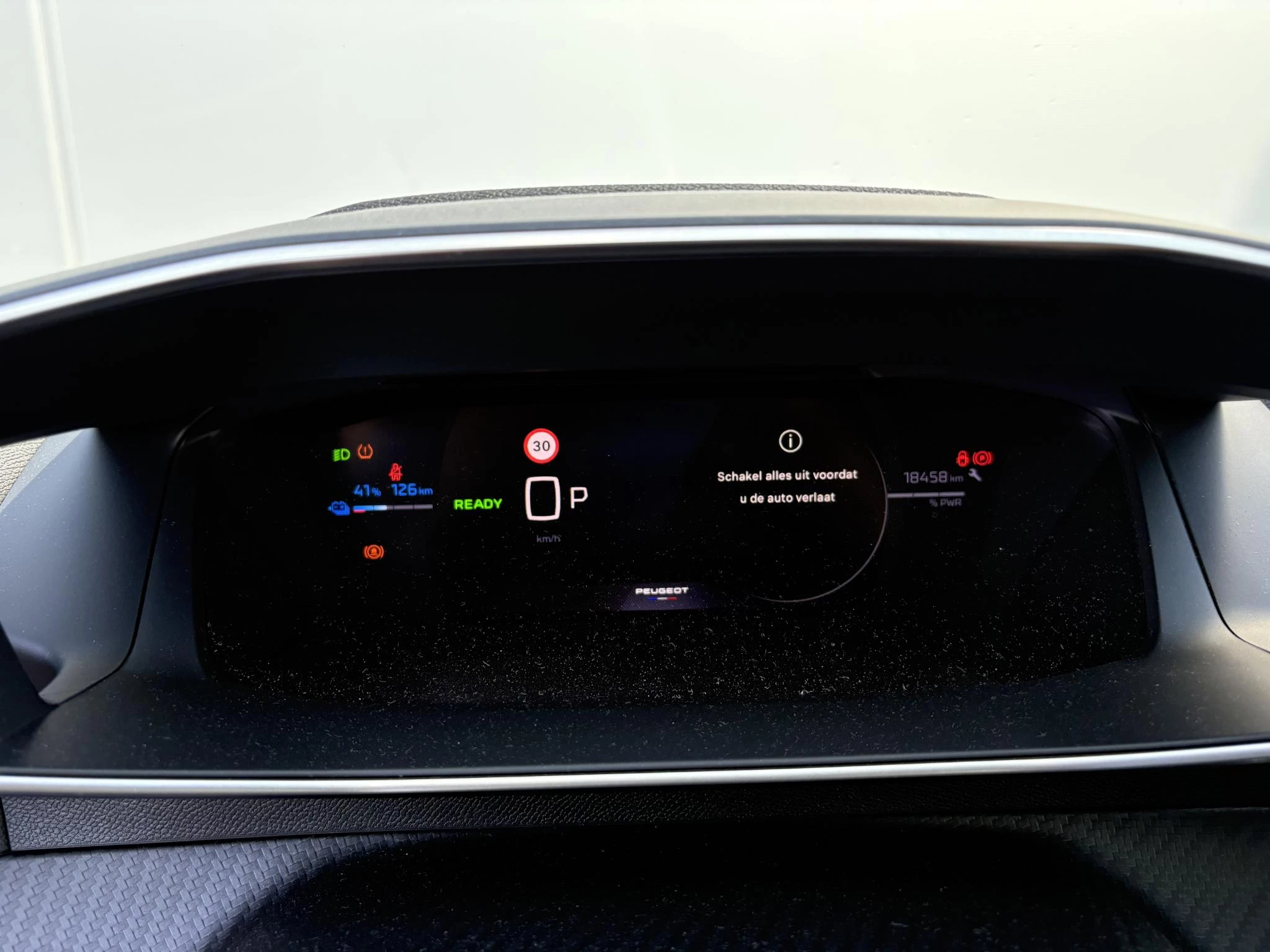 Peugeot-e-2008-image-14