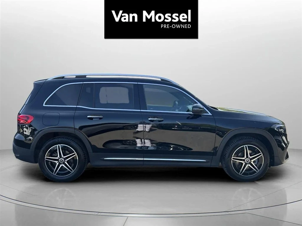 Mercedes-Benz-EQB-image-3